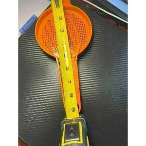 Tupperware hand held sifter